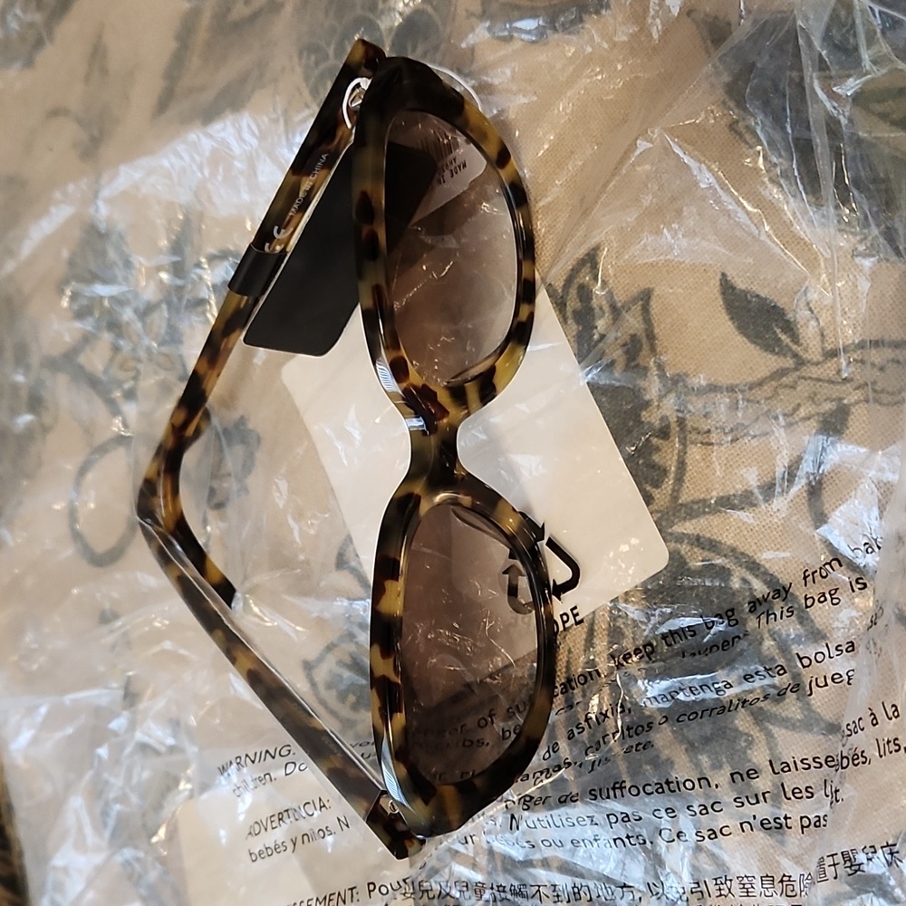 J. Crew Palma tortoise shell print oversized sunglasses - Picture 5 of 5